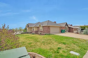 2895 N 2225 St E, Layton, UT 84040 - Photo 2