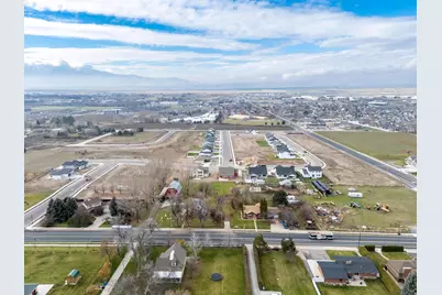 630 E 2475 N, North Logan, UT 84341 - Photo 10