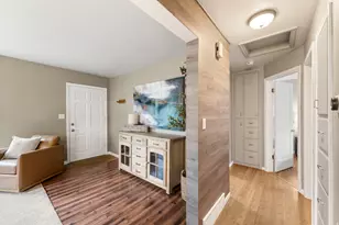 2560 E 2940 S, Salt Lake City, UT 84109 - Photo 10