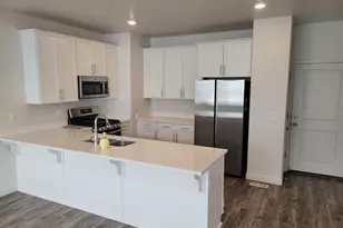 15451 S Midnight Way, Bluffdale, UT 84065 - Photo 4
