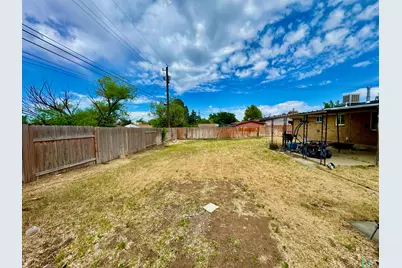 232 W 700 N, Clearfield, UT 84015 - Photo 12