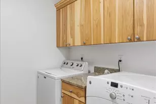 6237 W 4600 S, Hooper, UT 84315 - Photo 24