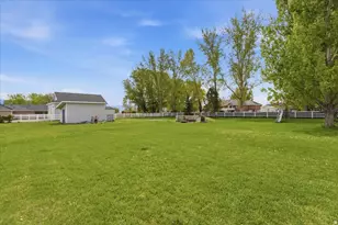 6237 W 4600 S, Hooper, UT 84315 - Photo 46