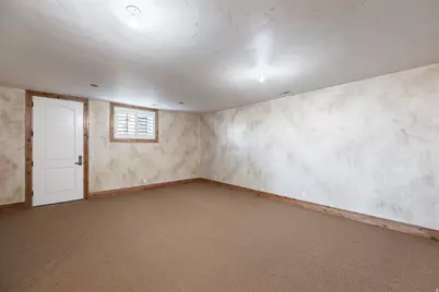 802 Eaglepointe Dr, North Salt Lake, UT 84054 - Photo 30