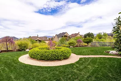 802 Eaglepointe Dr, North Salt Lake, UT 84054 - Photo 16