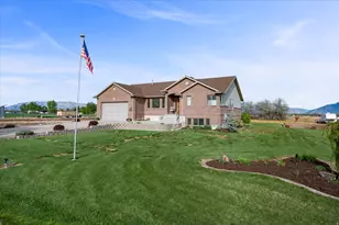 2646 N 6000 W, Hooper (Davis Cnty), UT 84315 - Photo 4