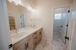 1472 W Pleasant View Dr, Kaysville, UT 84037 - Photo 8
