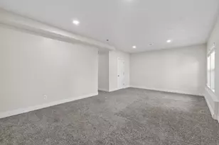 2170 Orchard Pine Loop, Bountiful, UT 84010 - Photo 36