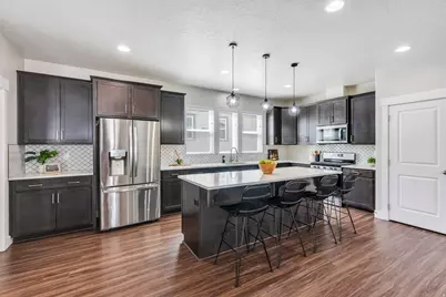 6437 W Early Bird Dr, South Jordan, UT 84009 - Photo 4