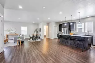 6437 W Early Bird Dr, South Jordan, UT 84009 - Photo 2