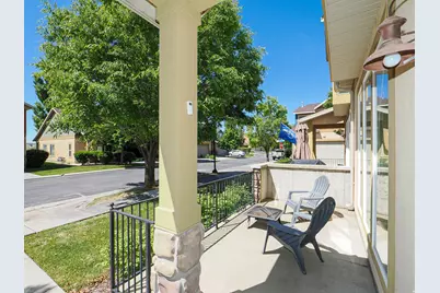 940 W Willow Green Way, Farmington, UT 84025 - Photo 4