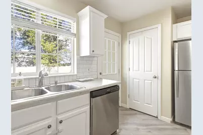 11984 S Fort Draper Ave, Draper, UT 84020 - Photo 8