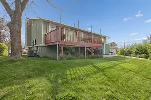 1701 E Hillsboro Dr, Layton, UT 84040 - Photo 40
