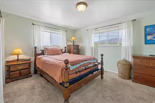 1701 E Hillsboro Dr, Layton, UT 84040 - Photo 18