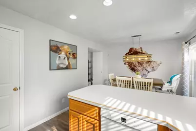 1027 E Sara Ln S, Ogden, UT 84404 - Photo 6
