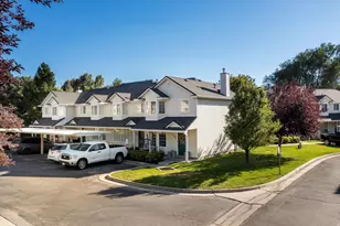 1027 E Sara Ln S, Ogden, UT 84404 - Photo 18
