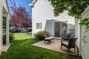 1027 E Sara Ln S, Ogden, UT 84404 - Photo 16