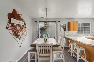 1027 E Sara Ln S, Ogden, UT 84404 - Photo 6