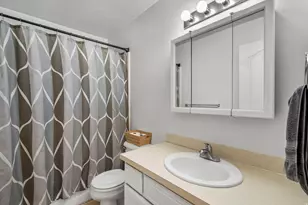 1027 E Sara Ln S, Ogden, UT 84404 - Photo 10