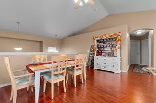558 E Harvest Moon Dr, Pleasant Grove, UT 84062 - Photo 8