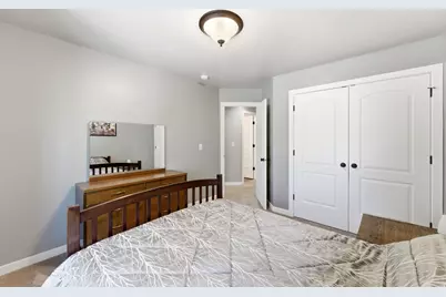 1058 W 975 N, Layton, UT 84041 - Photo 18