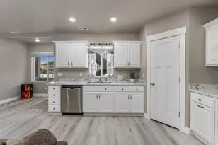 3065 E Lake Vista Dr, Eagle Mountain, UT 84005 - Photo 58