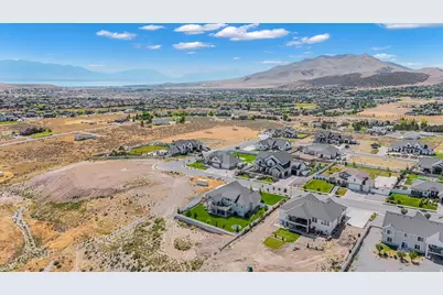 3065 E Lake Vista Dr, Eagle Mountain, UT 84005 - Photo 52