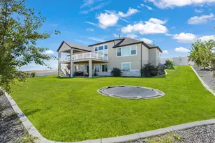 3065 E Lake Vista Dr, Eagle Mountain, UT 84005 - Photo 44