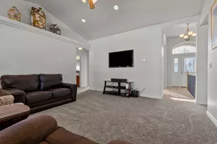 3648 Troon Dr, Syracuse, UT 84075 - Photo 14