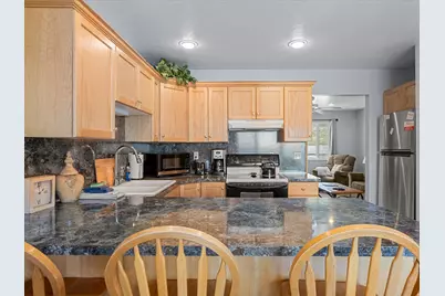 890 N Newberg Pl #3, Garden City, UT 84028 - Photo 18