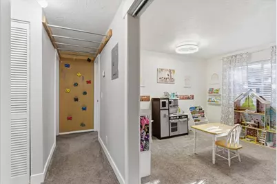 2185 S 2325 W, Syracuse, UT 84075 - Photo 20