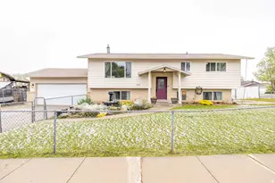 1613 N 1850 W, Layton, UT 84041 - Photo 2