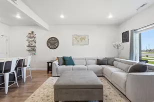 1555 E 320 S, Hyrum, UT 84319 - Photo 8