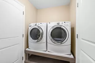 555 W 2350 N, Layton, UT 84041 - Photo 12