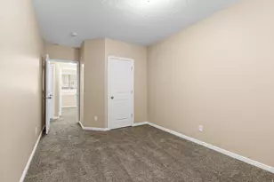 555 W 2350 N, Layton, UT 84041 - Photo 26