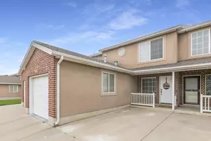 134 W 2525 N, Harrisville, UT 84414 - Photo 1