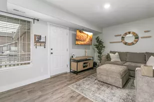 134 W 2525 N, Harrisville, UT 84414 - Photo 4