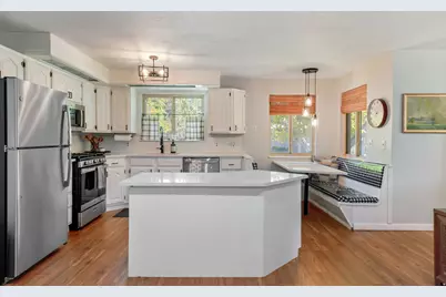595 N 500 W, Orem, UT 84057 - Photo 6