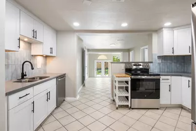 1163 S Montgomery St W, Salt Lake City, UT 84104 - Photo 4
