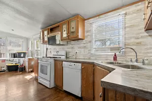 2645 Arabian Way, Salt Lake City, UT 84128 - Photo 8