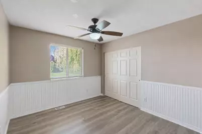 595 N Banbury Cir W, North Salt Lake, UT 84054 - Photo 6