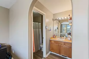 595 N Banbury Cir W, North Salt Lake, UT 84054 - Photo 12