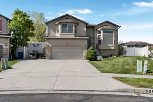 595 N Banbury Cir W, North Salt Lake, UT 84054 - Photo 1