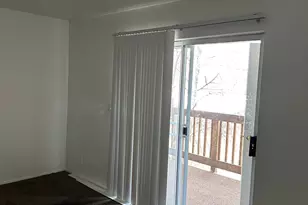 885 E Meadow Pine Ct, Salt Lake City, UT 84106 - Photo 6