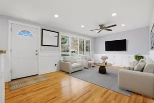 1095 E 5235 S, Salt Lake City, UT 84117 - Photo 2