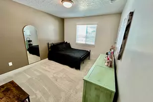 1062 N Kensington Hts, Kaysville, UT 84037 - Photo 6