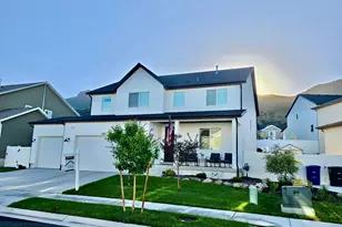 1062 N Kensington Hts, Kaysville, UT 84037 - Photo 2