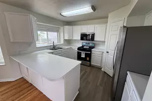 3750 Suffolk Cir, West Valley, UT 84119 - Photo 8