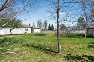 170 N 400 W, Centerfield, UT 84622 - Photo 14