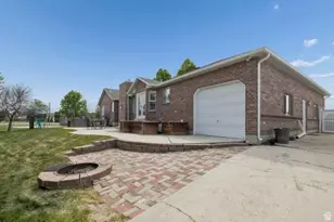 1097 W Snowflake Cir S, South Jordan, UT 84095 - Photo 34
